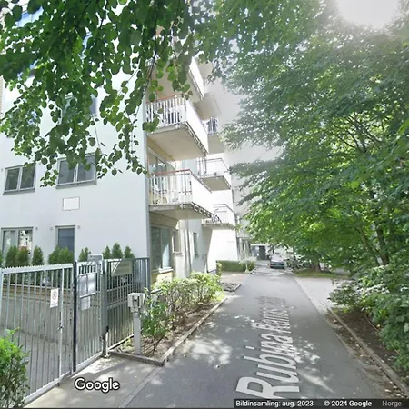 Center 2 Bedroom Flat W/ Balcony & Free Parking * Oslo